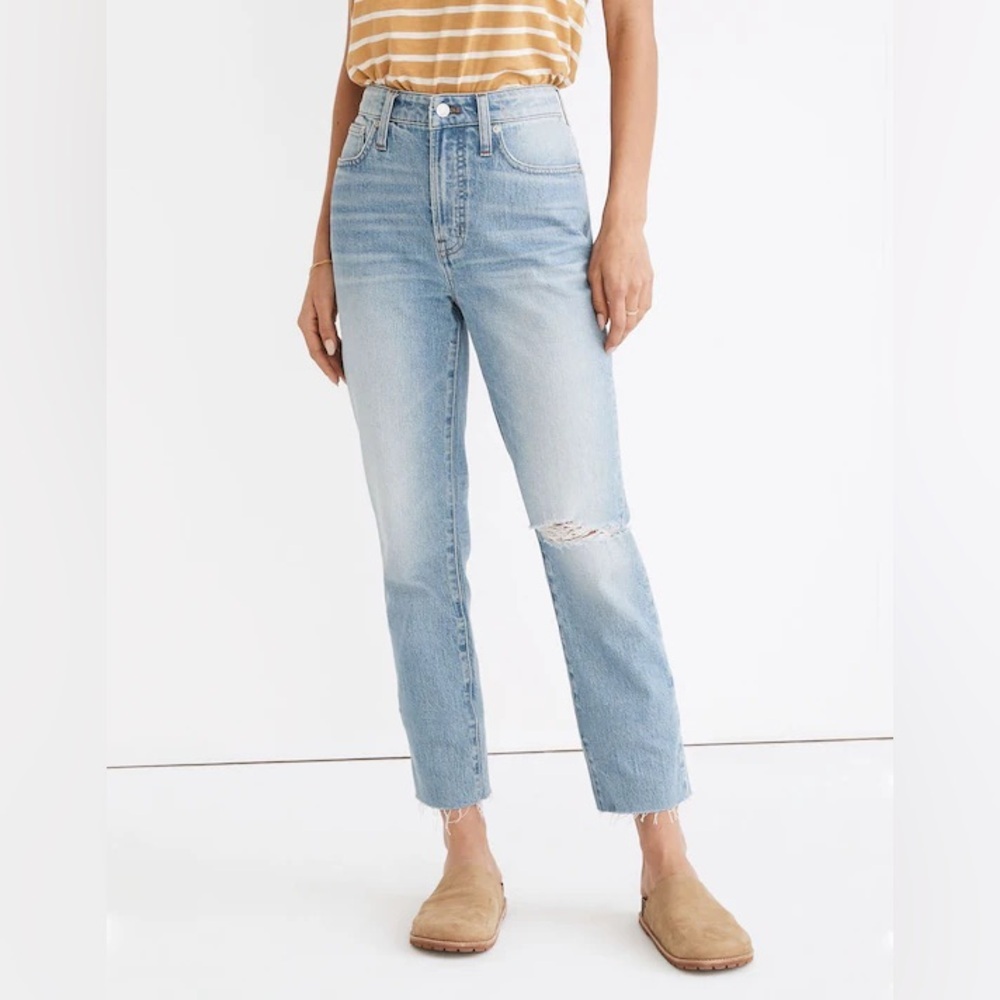 Madewell The Curvy Perfect Vintage Jean in Coney Wash: Destroyed Edition‎